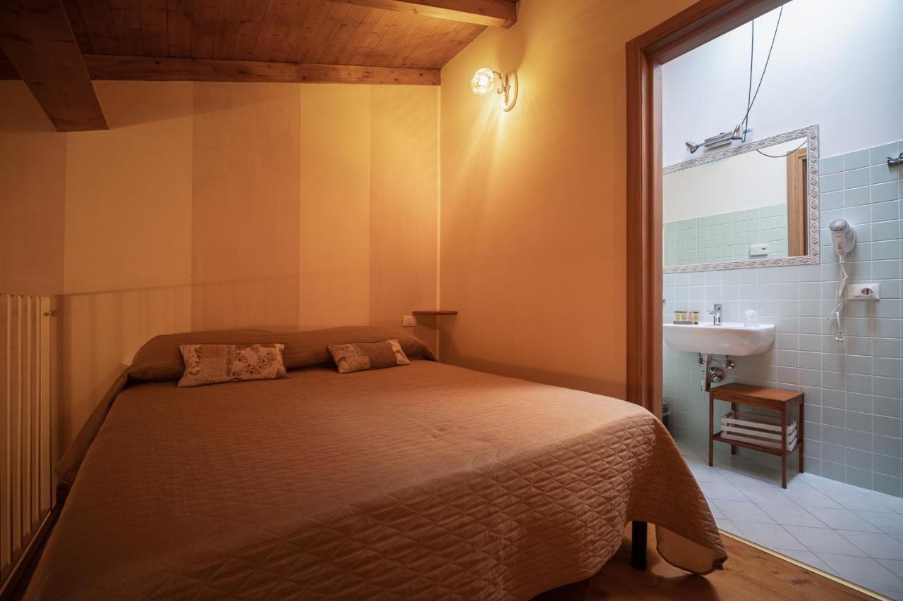La Corte Dei Tre Torre del Lago Puccini Luaran gambar